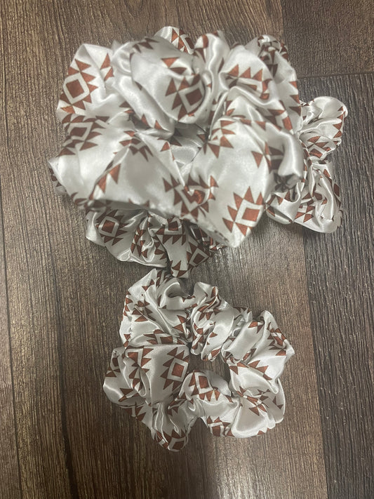 Silk Scrunchie - Rust Aztec